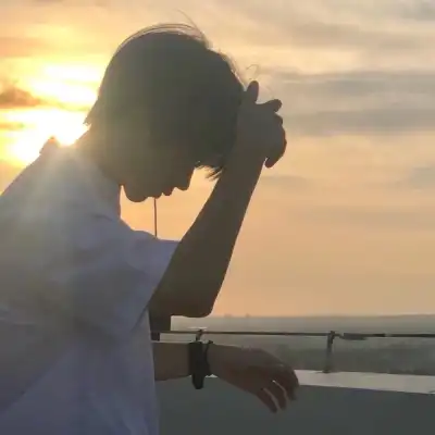 逢今瑶